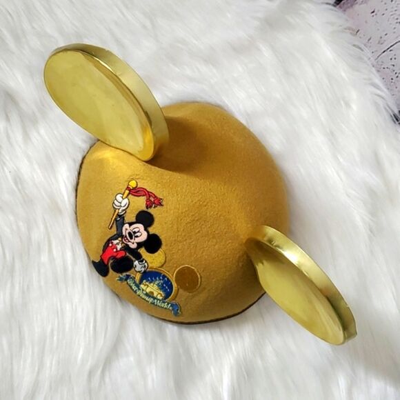Disney Resort Parks Exclusive - Childs Ears Hat - Mickey Mouse Gold Ears Hat - Picture 5 of 7